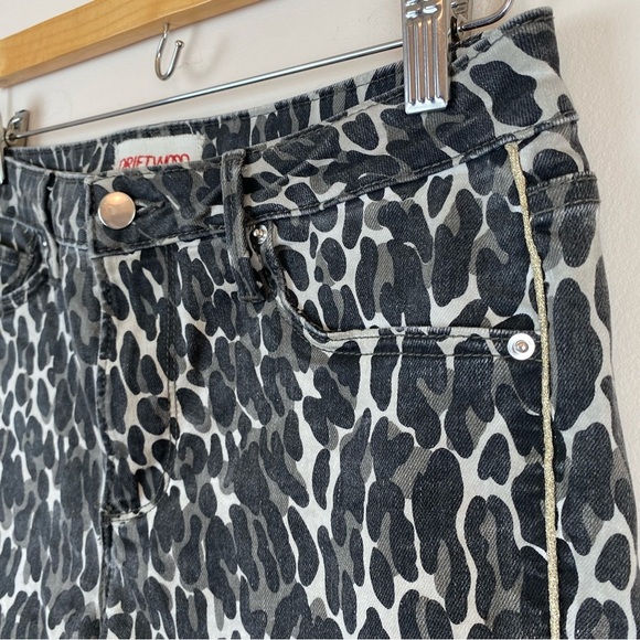 Driftwood Jackie Leopard Print Jeans - Picture 3 of 8